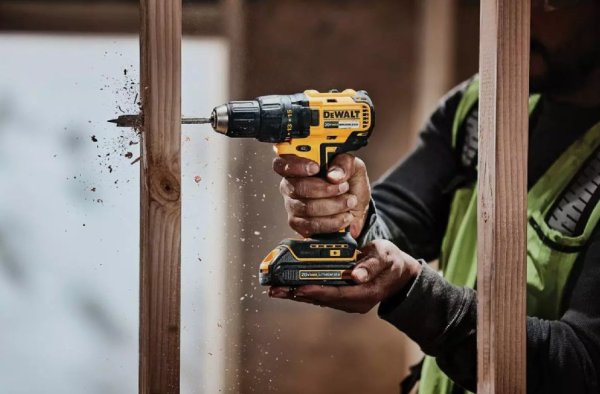 the dewalt 20v battery