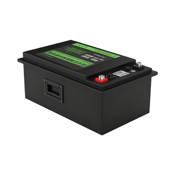 Batería LiFePO4 para camión 5,888 kW 25,6 V 230 Ah con salida estable, diseño compacto y protección BMS para aplicaciones comerciales y flotas logísticas.
